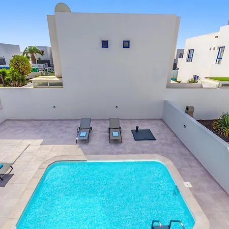 Montalban By 普拉亚布兰卡