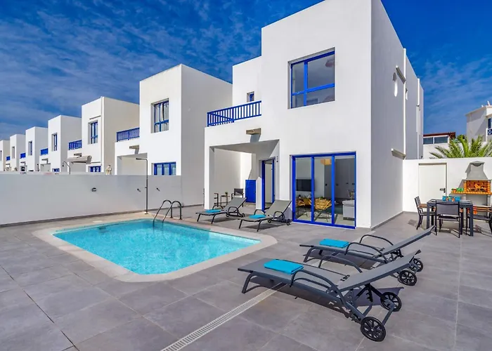 فيلة Montalban By *